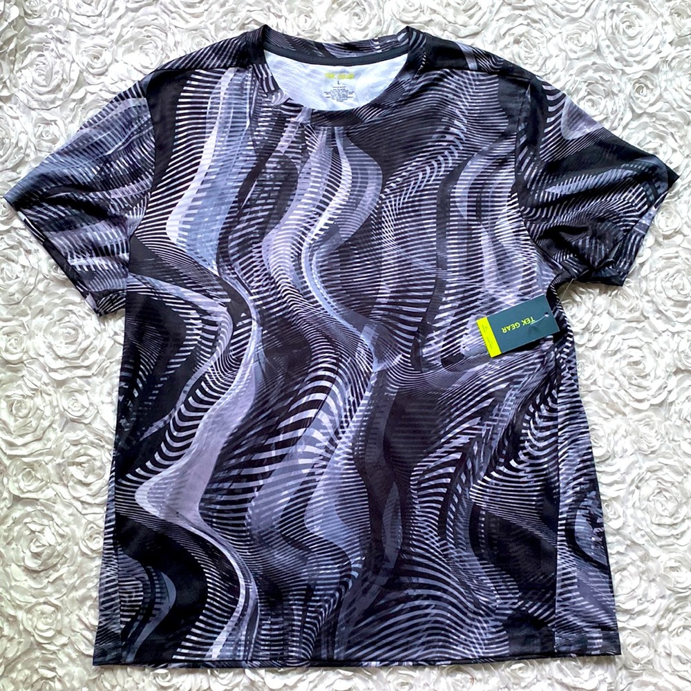 New Tek Gear‎ active tee size large